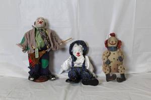 lot 324 image: Set of 3 Vintage Clown Dolls with Mixed Materials