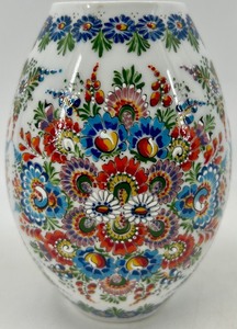 lot 53 image: Hand Decorated Polish Porcelain Vase Opole Region 2000
