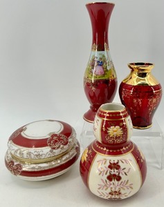 lot 258 image: Red and Gold Bavaria German Porcelain Decor Pieces and Hand Painted Glass Vase