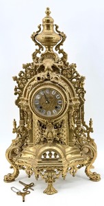 lot 1 image: Ornate Italian Rococo Brass Mantel Clock with Glass Door & Hermle Movement and 2 Winding Keys