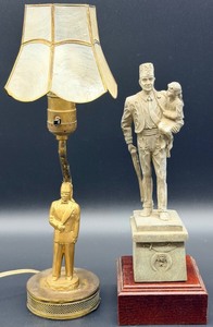lot 42 image: Shrine Table Lamp & Statue Set