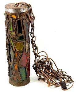 lot 62 image: Mosaic Mid Century Brutalist Glass Swag Lamp Sculpture with Rusted Chain
