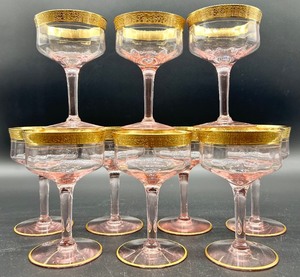 lot 188 image: Tiffin Franciscan Rambler Rose - Pink Glass Champagne Coupes with Gold Rim