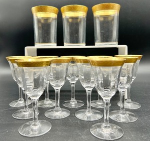 lot 190 image: Tiffin Franciscan Minton - Gold Rim Glassware Set- 3 Tall Tumblers & 11 Stemmed Glasses