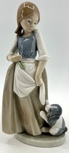 lot 291 image: Lladro Nao Girl with Puppy Figurine Hand Made in Spain Daisa 1986