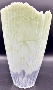 lot 298 image: Emerald Green Ribbed Glass Vase - Made In Turkey