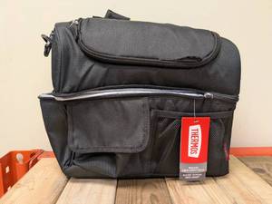 lot 10 image: NEW THERMOS LUNCH LUGGER COOLER (BLACK)
