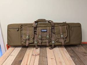 lot 11 image: NEW SAVIOR EQUIPMENT RIFLEGUN CASE