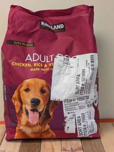 lot 39 image: NEW KIRKLAND SIGNATURE SUPER PREMIUM ADULT DOG CHICKEN, RICE & VEGETABLE FORMULA