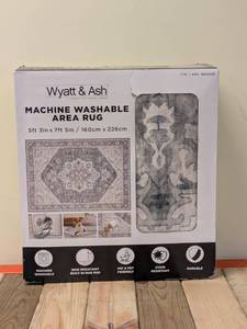 lot 47 image: WYATT & ASH MACHINE WASHABLE AREA RUG- DARYA