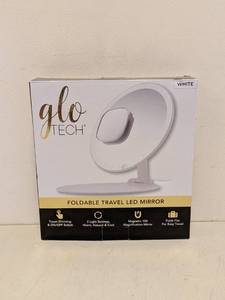 lot 116 image: GLO TECH FOLDABLE TRAVEL LED MIRROR