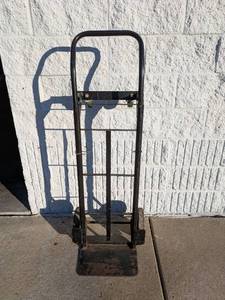 lot 154 image: HAND TRUCK  HAND TROLLY WITH 4 WHEELS