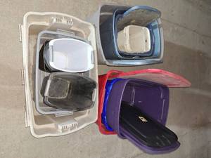 lot 58 image: Bins and waste baskets