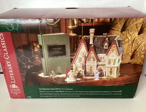 lot 22 image: Dept 56 Literary Classics Great Expectations Satis Manor