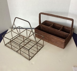 lot 77 image: Pair of Totes