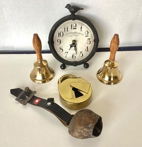 lot 78 image: Decorative  Collectible Group