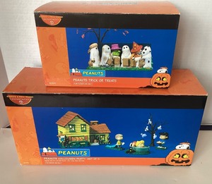 lot 91 image: Dept 56 Halloween Peanuts Halloween Party  Peanuts Trick or Treats