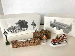 lot 95 image: Group of Dept 56 Christmas Accessories
