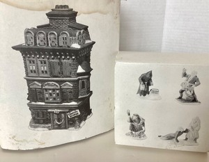 lot 154 image: Dept 56 Dickens Village Series The Flat of Ebenezer Scrooge  Christmas Carol Spirits