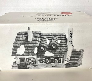 lot 152 image: Dept 56 Dickens Village Series The Christmas Carol Cottage