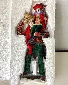 lot 190 image: Dept 56 Large Bob Cratchit & Tiny Tim Figure