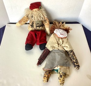 lot 209 image: Pair of Folk Art Dolls