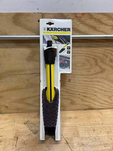 lot 36 image: Karcher 20-inch Wheel Rim Brush for Electric Pressure Washers with Bayonet Connectors