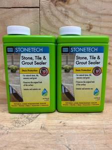 lot 76 image: Stonetech Stone, Tile & Grout Sealer, Water-Based, Penetrating, 1 Quart32OZ Bottle (lot of 2)