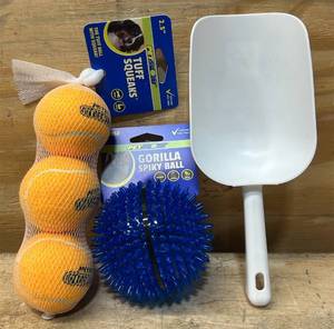 lot 104 image: PetSport Ball toys, scooper