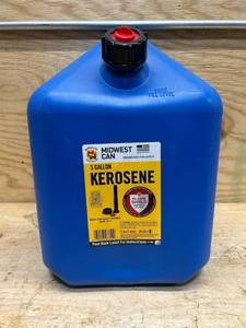 lot 194 image: Midwest Can Quick Flow Spout Plastic Kerosene Can 5 gal