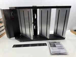 lot 2 image: LIPPERT SOLID STEP PREMIUM RV STEPS