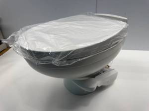 lot 15 image: THETFORD RV TOILET