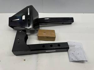 lot 108 image: EXTREME MAX SPARE TIRE CARRIER