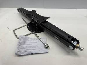 lot 130 image: QUICK PRODUCTS STABALIZING JACKS