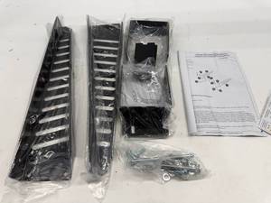 lot 133 image: QUICK PRODUCTS CARGO SUPPORT ARMS