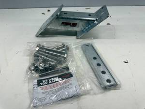 lot 149 image: EXTREME MAX SPARE TIRE CARRIER