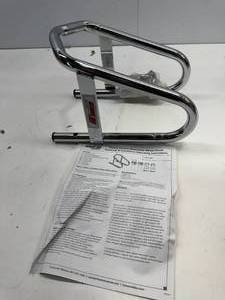 lot 160 image: EXTREME MAX CHROME MOTORCYCLE CHOCK