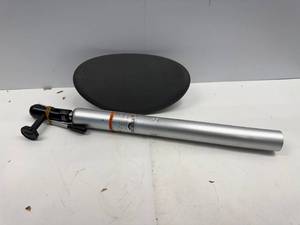 lot 195 image: SPRINGFIELD CONTROL POST PEDESTAL