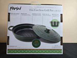 lot 71 image: Parini 8 in. Enameled Cast Iron Grill Pan with Lids in Orig Box