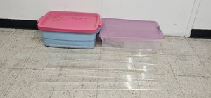 lot 171 image: Set of 2 Plastic Storage Bins and Clear Acrylic Display Stands