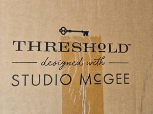 lot 177 image: Threshold Studio McGee Kaysville Curved Back Wood Counter Stool Black in Orig Box