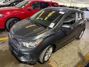 lot 7 image: 2017 Chevrolet Spark 1LT