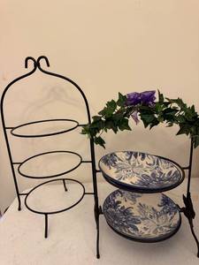 lot 70 image: 2 Metal Plate Racks with Decorative Plates and Faux Ivy Accent