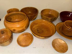 lot 78 image: Collection of Hand-Turned Wooden Bowls and Plates