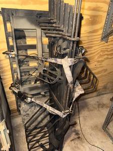 lot 78G image: Portable Metal Hunting Tree Stand with Ladder Sections and Straps