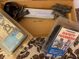lot 98 image: Lot of Safety Harnesses and Cabelas Fish Scale with Clamps