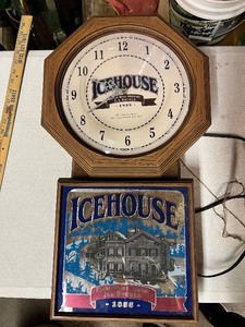 lot 16G image: Icehouse Beer Wall Clock with Illuminated Sign