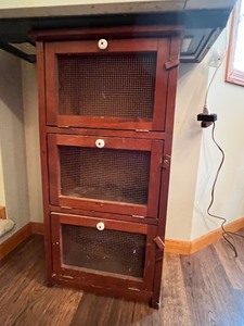 lot 23 image: Three-Compartment Wooden Pie Safe Cabinet with Mesh Doors