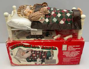 lot 20 image: Vintage Animated Electronic Sleeping Mrs. Santa In Original Box (WORKS)