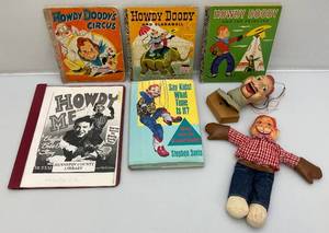 lot 35 image: Vintage Howdy Doody Collectibles